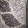 Alfombra estampada gris, marron y celeste