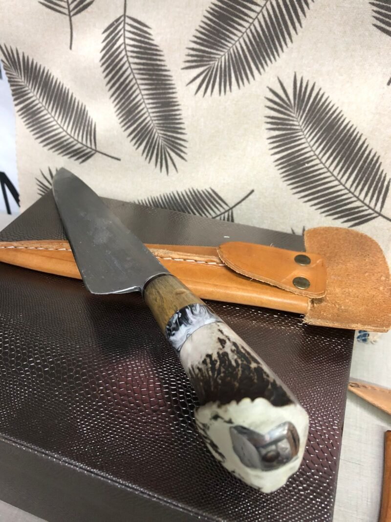 Cuchillo Carnicero con hueso de ciervo 24cm