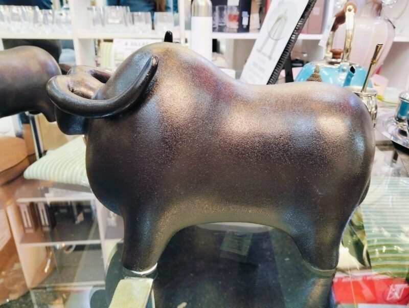 FIGURA TORO DE CERAMICA//21 x 29 x 17 cm