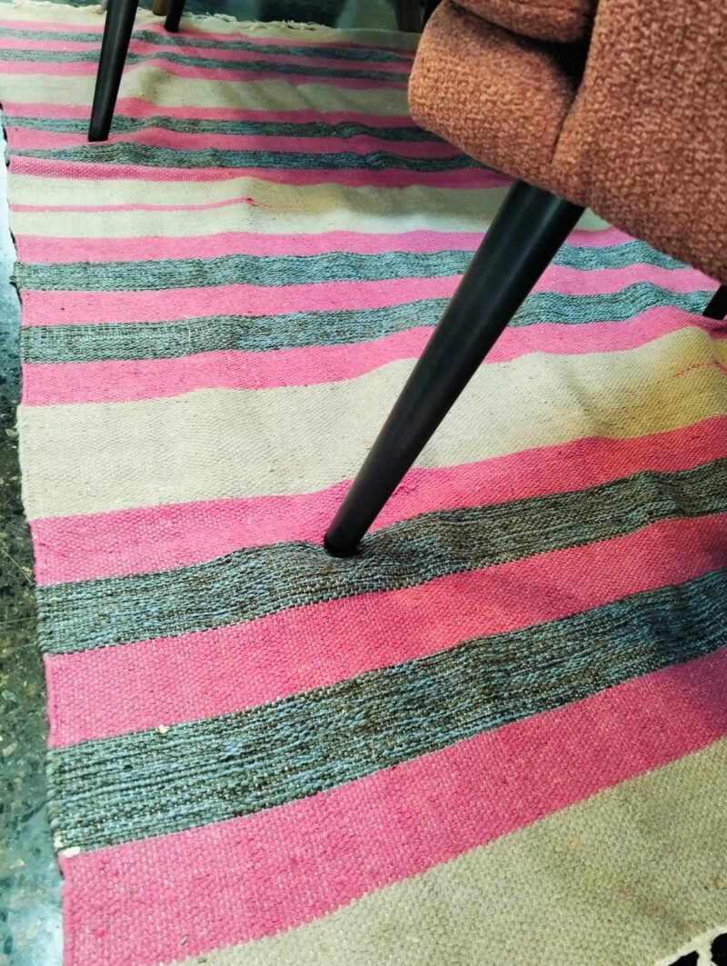 Alfombra de algodón con flecos