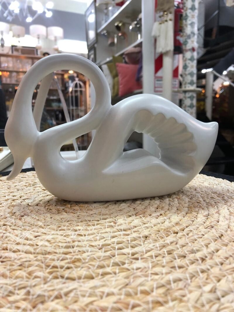 CISNE DE PORCELANA