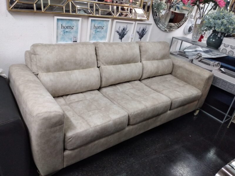 francisca sin cabezal Sofa Francisca Sin Sistema Cabezal- 40% OFF EN EFECTIVO - 20% TARJETA